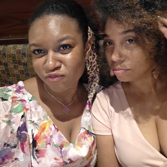 WASUP POSH FRIENDS! Its me  Precious Nieves 💕 - Picture 7 of 15